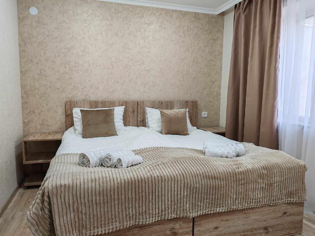 Sun House Hotel Jegegnadzor Kültér fotó