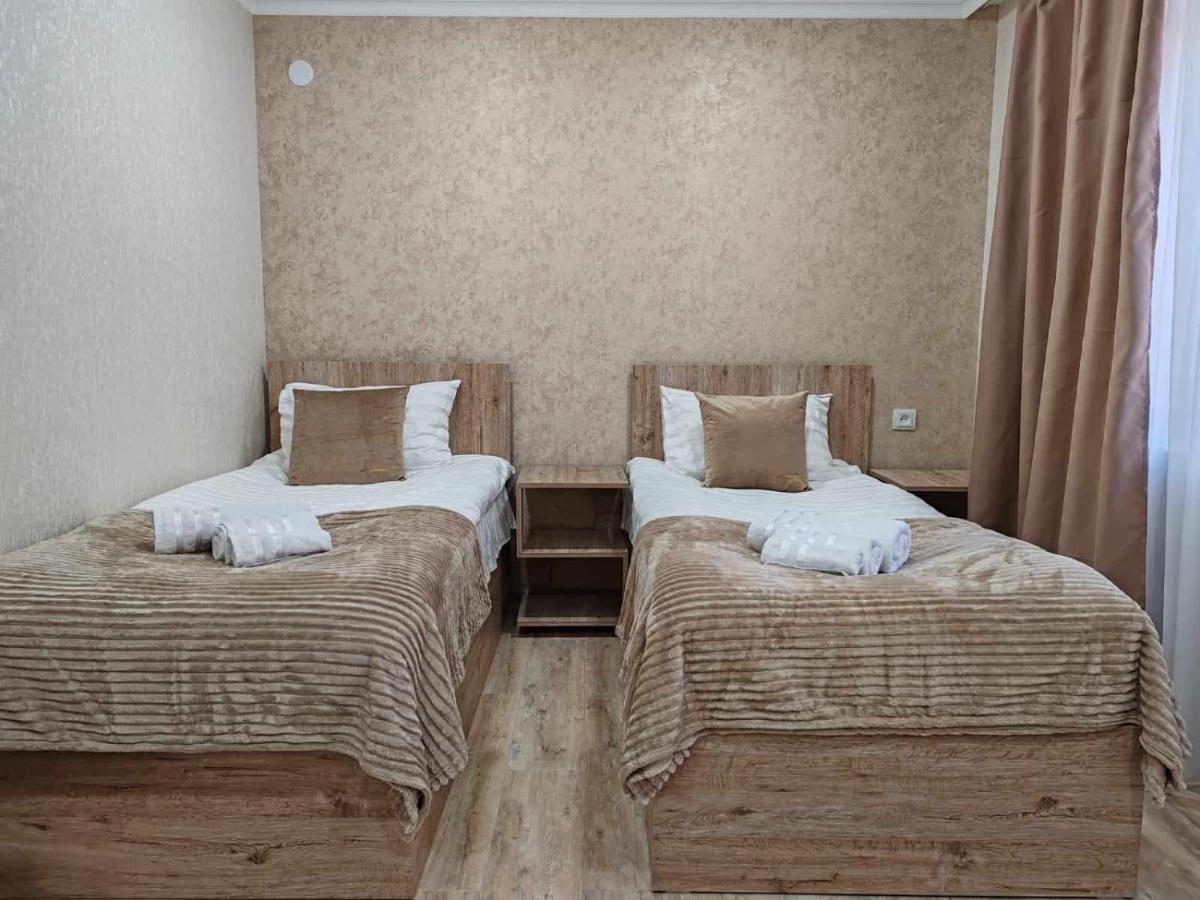Sun House Hotel Jegegnadzor Kültér fotó