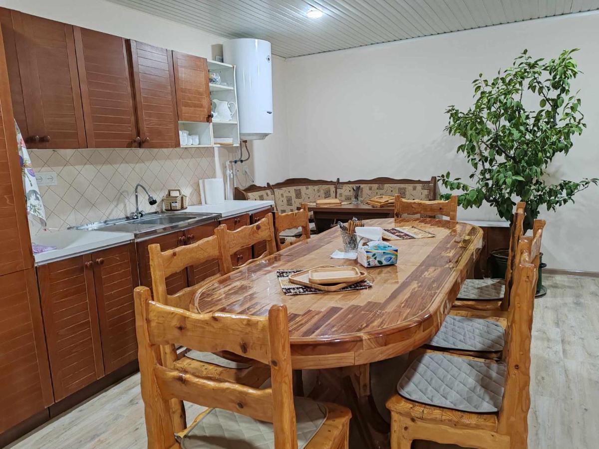 Sun House Hotel Jegegnadzor Kültér fotó