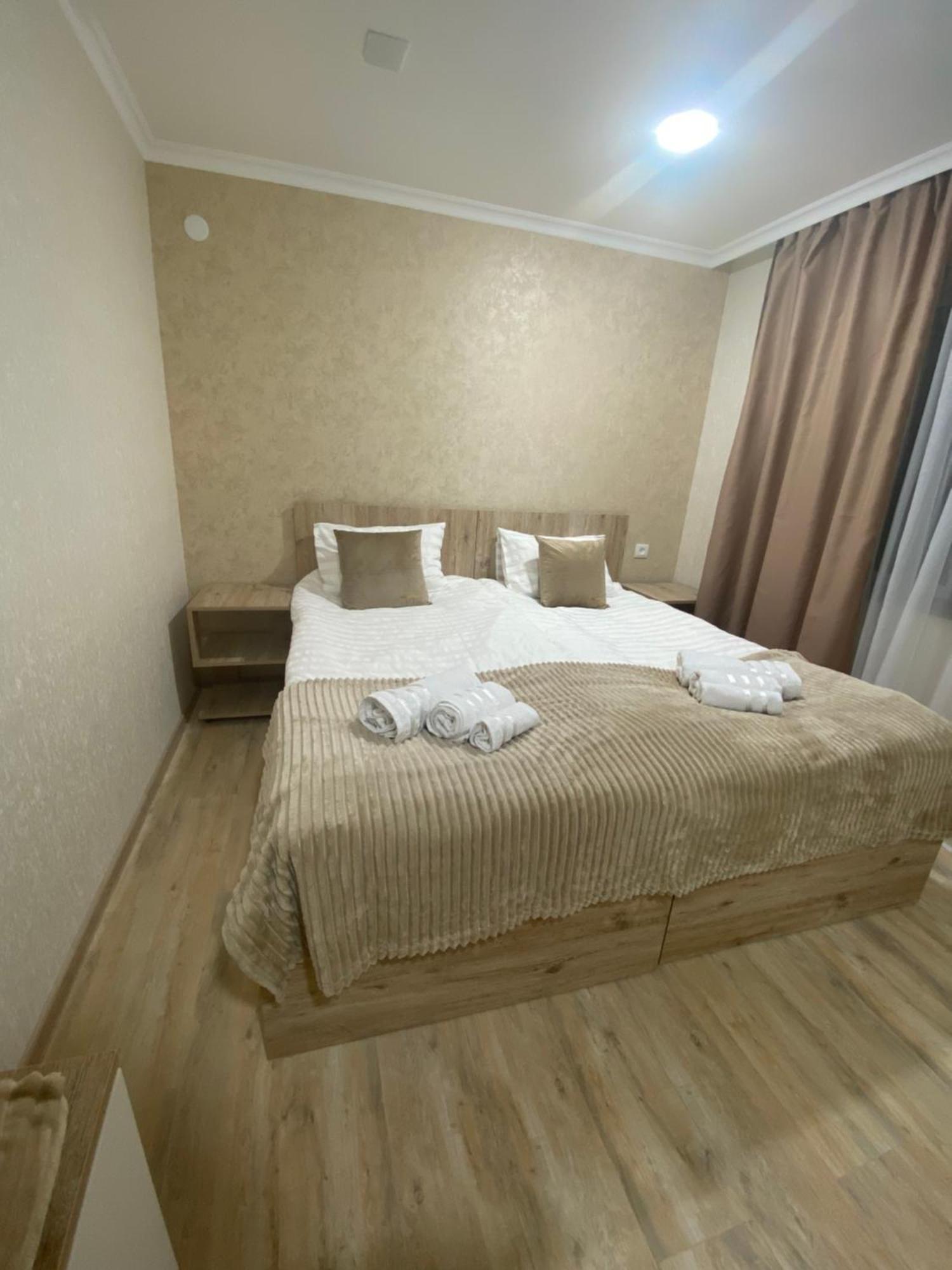 Sun House Hotel Jegegnadzor Kültér fotó